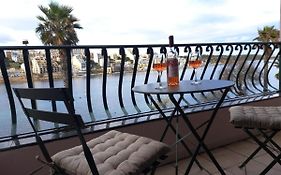 Seafront Apartment In St. Paul'S Bay